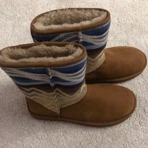 UGG Classic Short Pendleton' Boot (women)